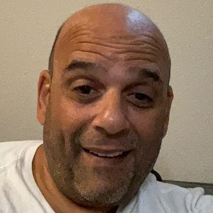 Meet your Posher, Eitan